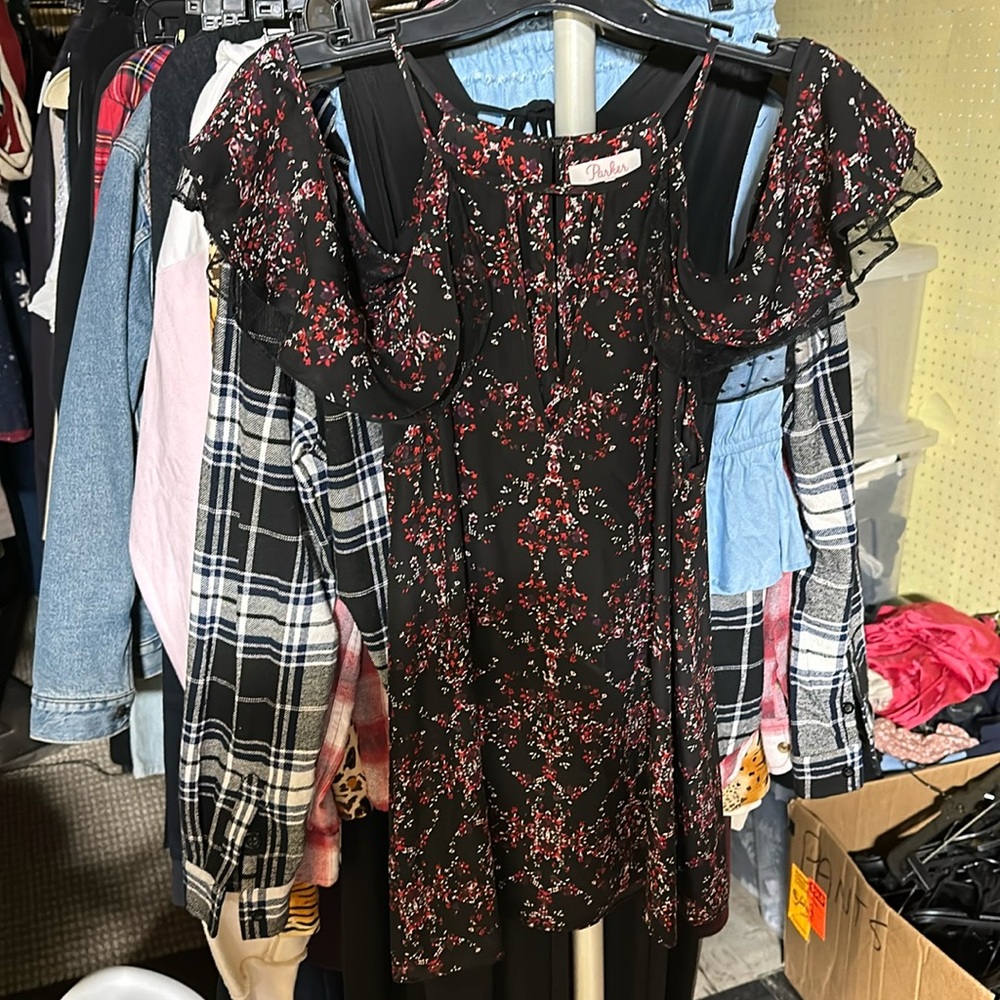 Parker silk top floral s cold shoulder